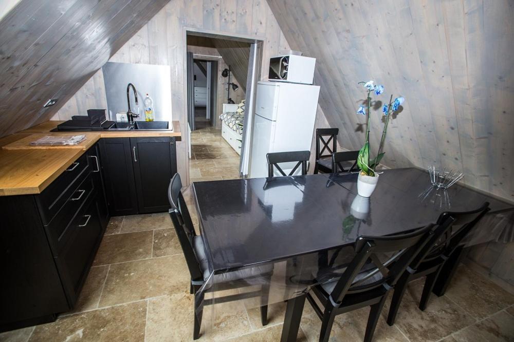 Вилла Chez Caro Sennevieres Экстерьер фото